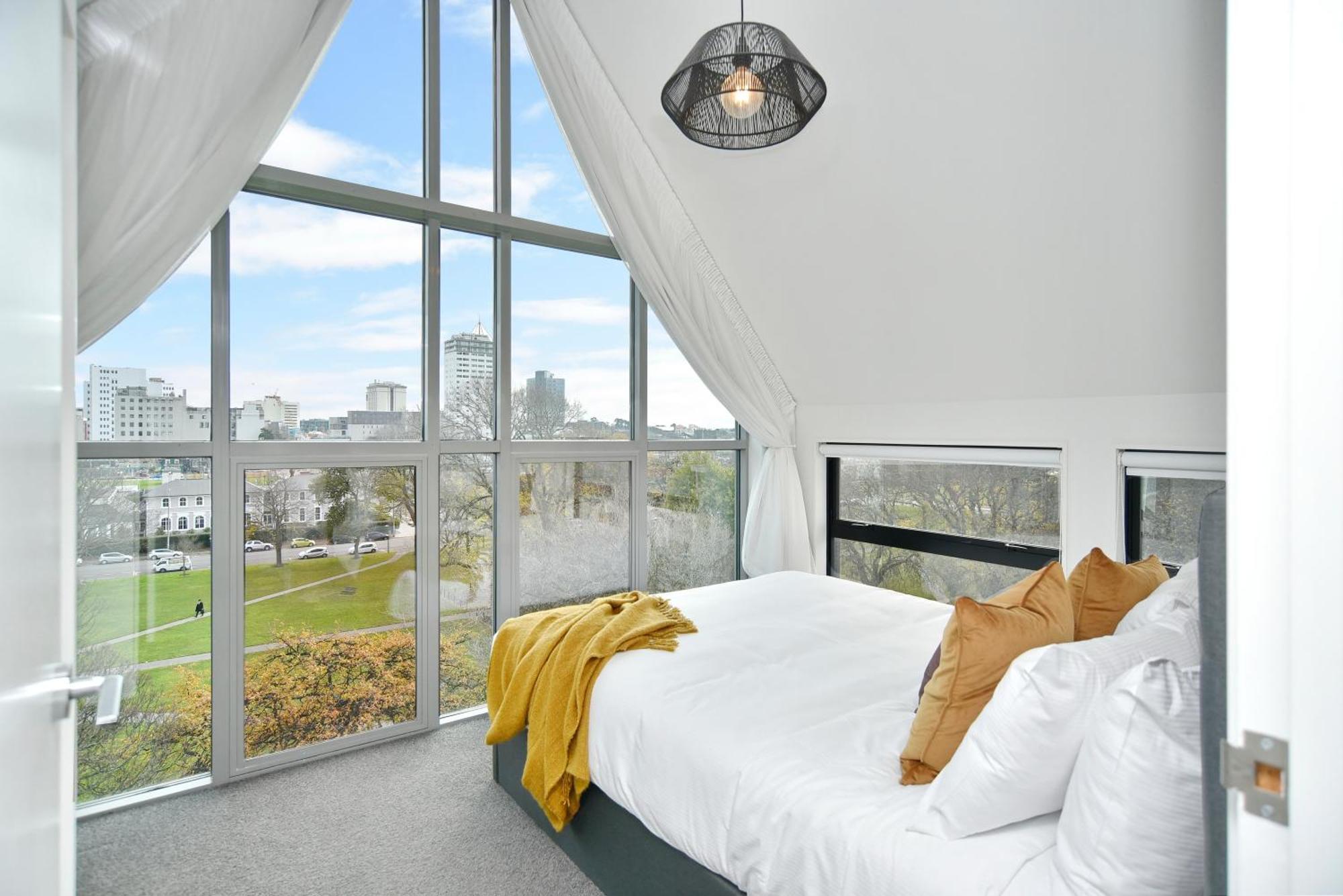 Latimer Loft - Christchurch Holiday Homes Exterior photo
